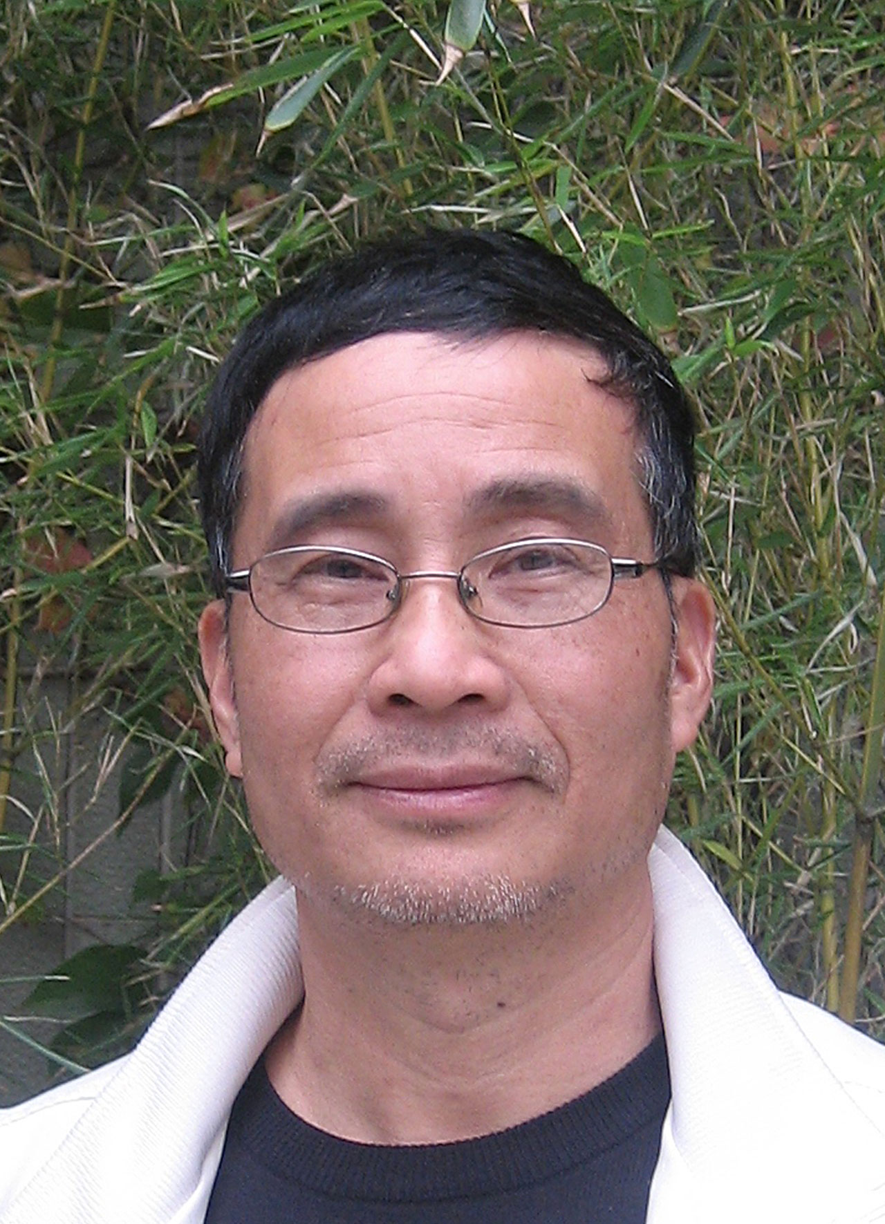 钟志源